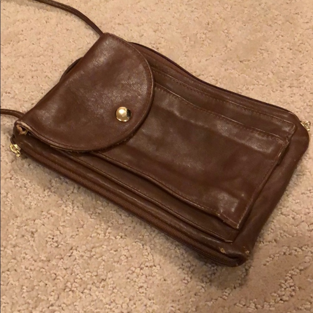Brown leather crossbody bag